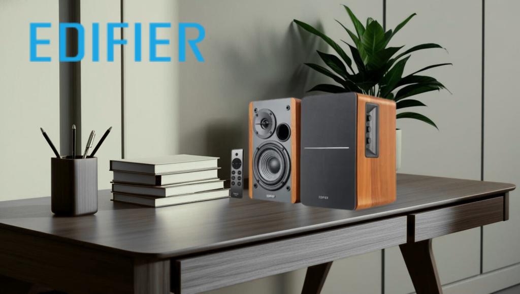 Altavoces Edifier R1280T en escritorio